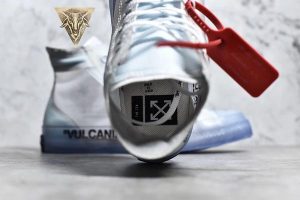 Chuck Taylor All-Star Hi - Off-White - Image 10