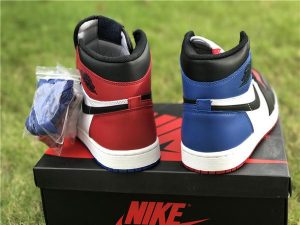 Air Jordan 1 Retro High OG Top 3 - Image 5