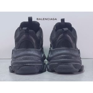 GT Batch Balenciaga Triple-S Triple Black - Image 6