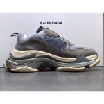 GT Batch Balenciaga Triple-S Grey - Image 3