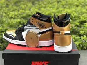 Air Jordan 1 Retro High OG NRG Gold Toe - Image 6
