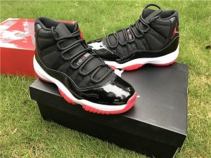 Jordan 11 Retro - Playoffs - Image 3