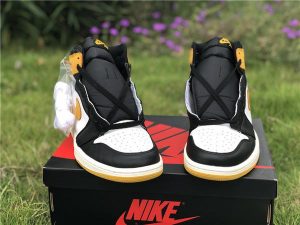 Air Jordan 1 Retro High OG Yellow Ochre - Image 5