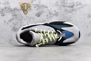 Yeezy Boost 700 - Wave Runner - Image 5