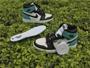 Air Jordan 1 Retro High OG NRG Igloo - Image 7