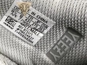 Yeezy Boost 700 - Wave Runner - Image 21