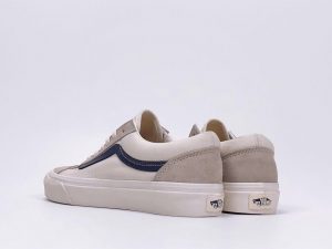 VANS DEM9928