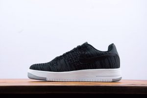 NIKE AIR FORCE 1 FLYKNIT LOW