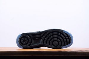 NIKE AIR FORCE 1 FLYKNIT LOW BLACK - Image 2