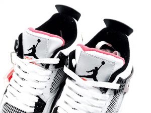 NIKE AIR JORDAN 4 - Image 3
