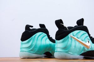 NIKE BASKET BALL SHOES DEM86840 - Image 2