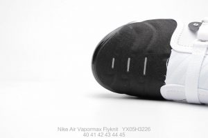 Nike Air Vapormax Flyknit 2018 - Image 2