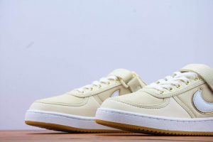 NIKE SNEAKERS DEM78680 - Image 4