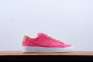 195  Nike Blazer Low LE - Image 4