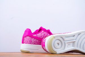 NIKE AIR FORCE 1 FLYKNIT LOW - Image 2