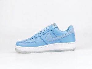 AIR FORCE 1 07 ESSENTIAL Sky Blue - Image 2