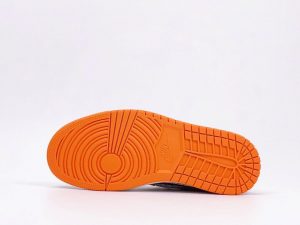 Air Jordan 1 Low Flyknit Shattered Backboard - Image 5