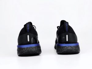 Nike Epic React Flyknit  LOGO - Image 3