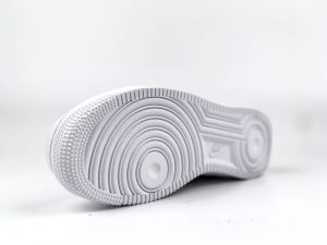 Air Force 1 07 LV8 Big Logo - Image 4
