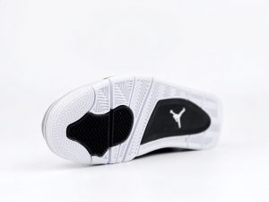 NIKE AIR JORDAN 4 - Image 5