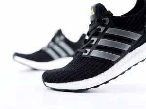 Adidas Ultra Boost AnniversaryBurgundy UB #  3M - Image 5