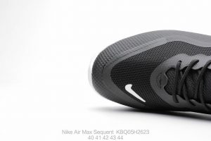 230  Nike Air Max Sequent - Image 2