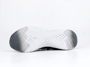 Nike Epic React Flyknit  LOGO - Image 2