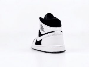Air Jordan 1 Mid White Black - Image 3
