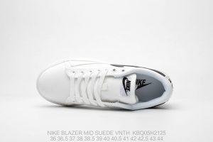 NIKE BLAZER MID SUEDE VNTH - Image 3