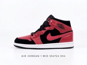 Air Jordan 1 Mid Bred