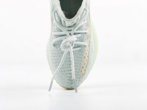 yeezy 350 - Image 4