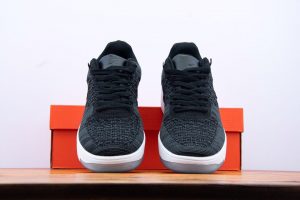 NIKE AIR FORCE 1 FLYKNIT LOW - Image 4