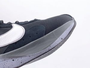 Nike Moon Racer QS - Image 4