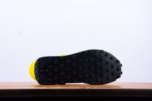 NIKE SPORTS SHOES DEM11660 - Image 5