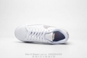 Nike W Blazer Low Le - Image 4