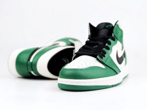 Air Jordan 1 Mid Pine Green - Image 5