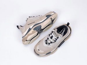 BALENCIAGA TRIPLE S DEM85046 - Image 3