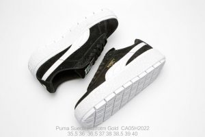 Puma Suede Platfotm Gold - Image 2