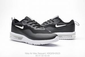 230  Nike Air Max Sequent - Image 4