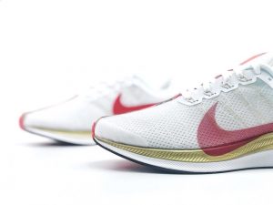 Nike  ZoomX  React - Image 8