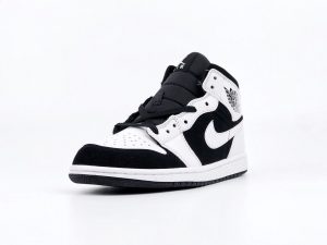 Air Jordan 1 Mid White Black - Image 6