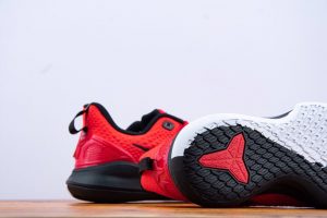 NIKE BASKET BALL SHOES 2019 KOBE MAMBA FOCUS - Image 3