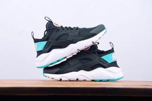 NIKE AIR HUARACHE RUN ULTRA - Image 8