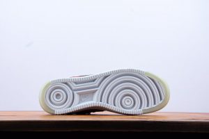 NIKE AIR FORCE 1 FLYKNIT LOW - Image 3