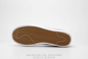 NIKE BLAZER LOW - Image 2