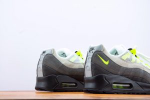 NIKE RUNNING SHOES DEM13987 - Image 4