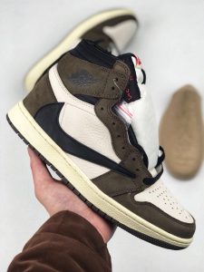 Travis Scott x Air Jordan 1 - Image 6