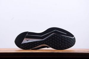 210  NIKE AIR ZOOM WINFLO 6  W6  P08722 - Image 6