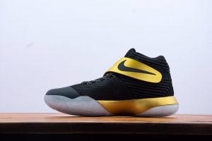 NIKE BASKET BALL SHOES DEM90158 - Image 2