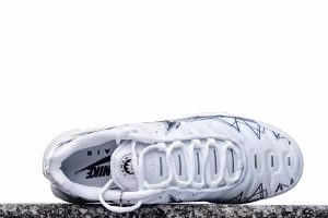Nike Air Max Plus TXT'Painted Swoosh Designs'TM - Image 6